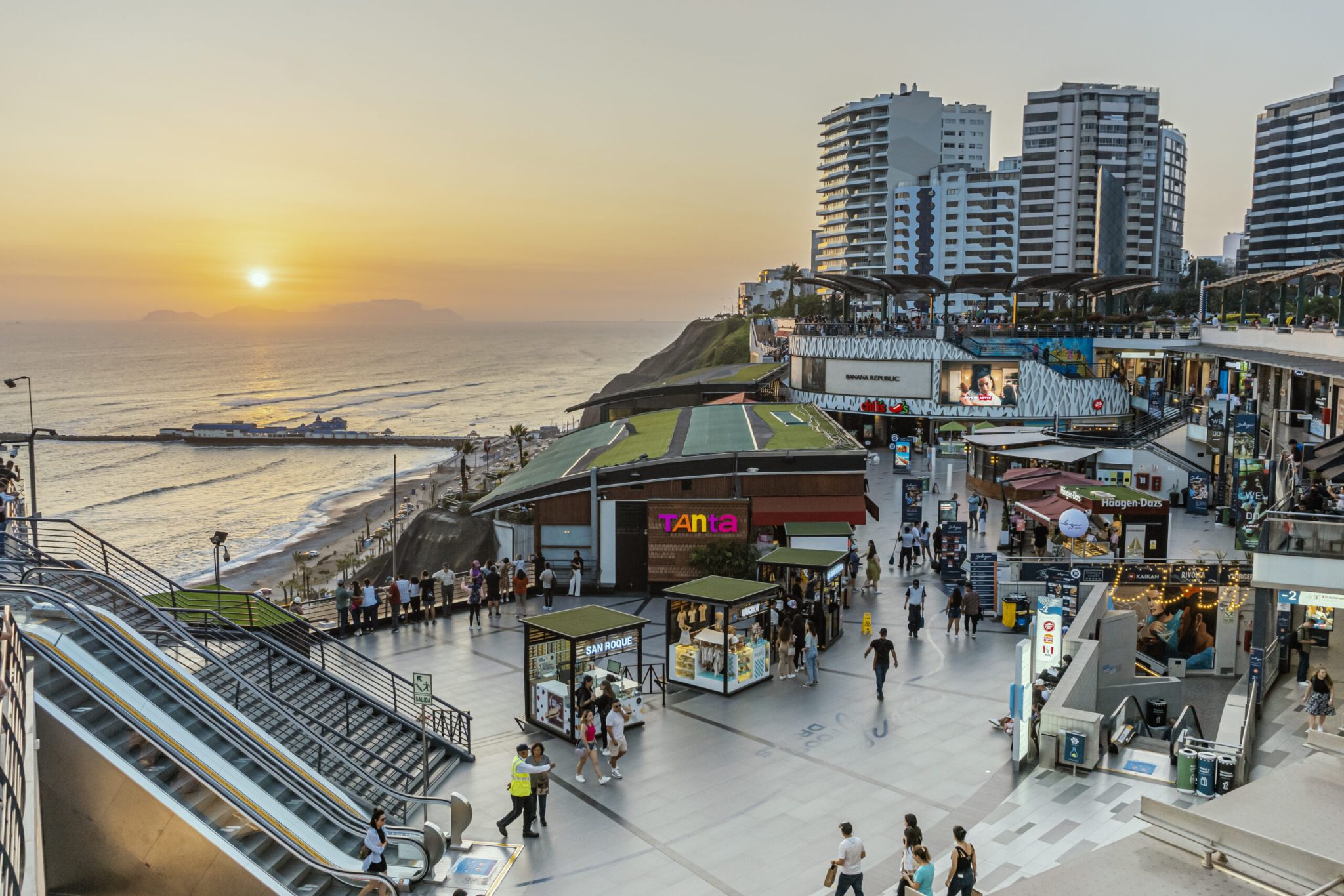 Tres operadores de malls en el Perú destacan en reporte de sostenibilidad de S&P Global